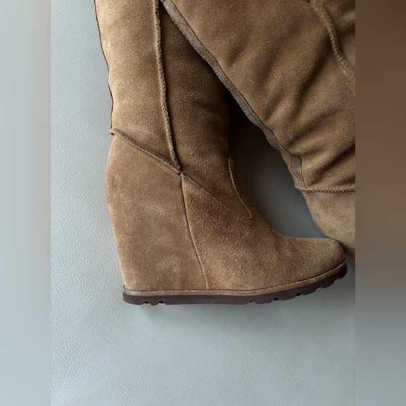 Womens UGG high heel platform suede warm boots - Picture 3 of 12